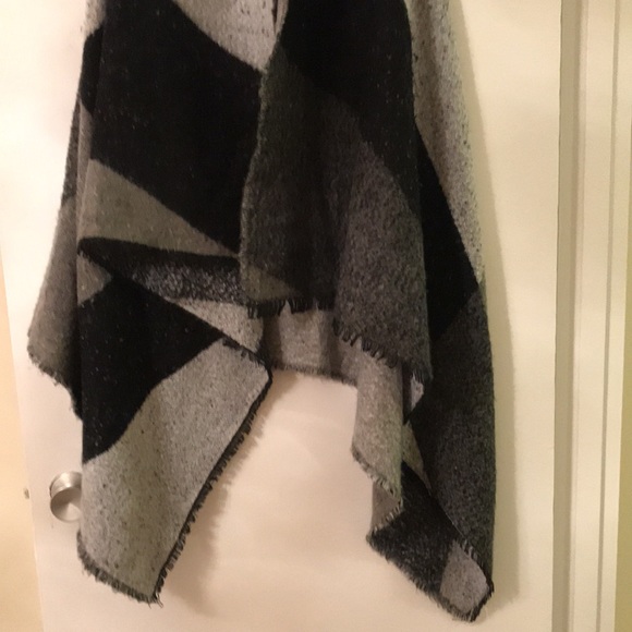 LOVESTITCH WRAP - Picture 4 of 4